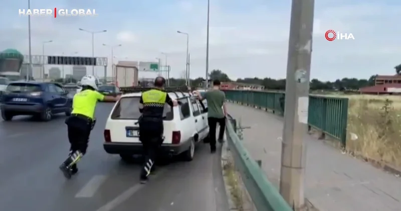 Sınava giderken araçları arızalandı, gözyaşlarına boğuldu