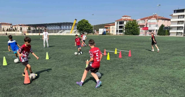 Bilecik te geleceğin yıldız adayları tam not aldı Futbol Haberleri