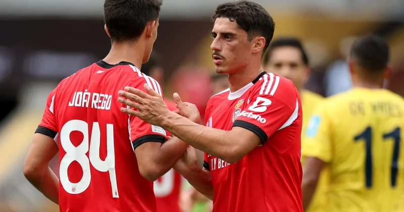2. yarısı 2 saat geç başlayan maçta Orkun lu ve Kerem li Benfica da Auckland a acımadı: 6 0