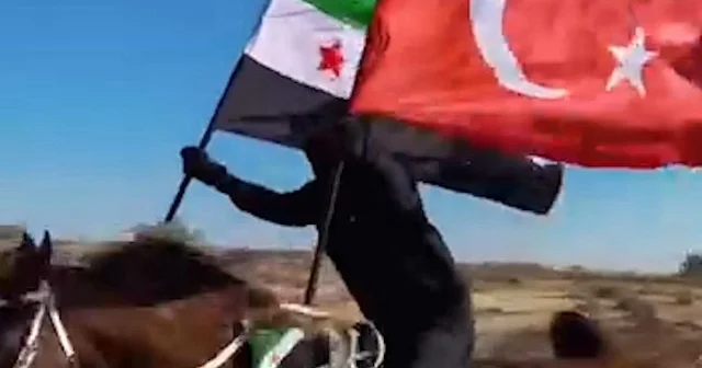Suriyeli at binicisinden Türkiye ve Filistin bayraklı paylaşım VİDEO İZLE