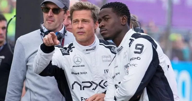 Brad Pitt’in yüzüne tükürdü
