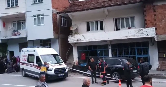 İş yerinin önünde bekleyen akraba 2 kişi, cipin çarpmasıyla öldü Ordu Haberleri