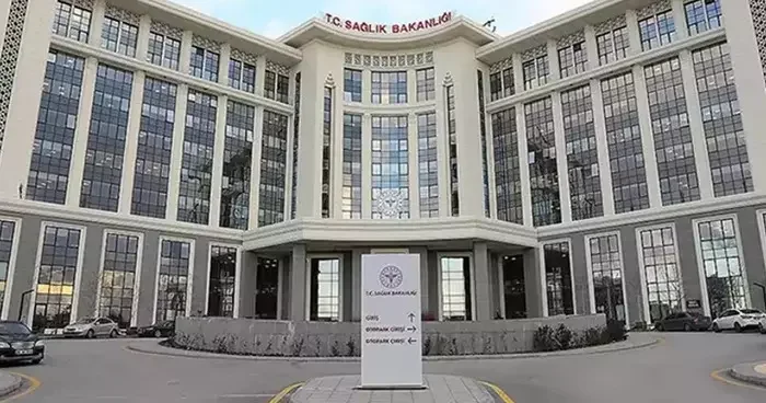 Sağlıkta yeni düzenlemeler yürürlükte! İlaçlar dijital sistemle takip edilecek
