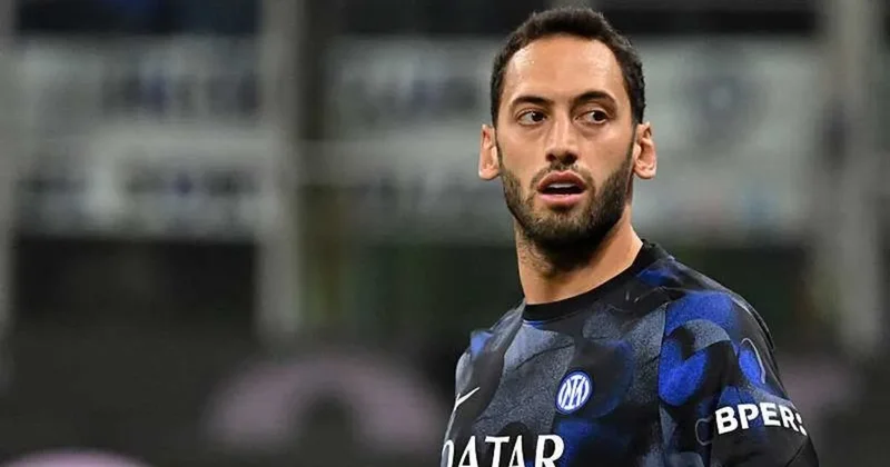 Hakan Çalhanoğlu transfer ateşini yaktı! Görüşme sonrası ortaya çıkan maaş...
