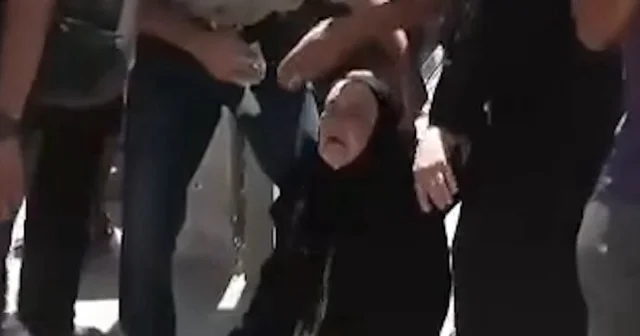 Gazzeli kadın açlıktan bayılınca haberi gözyaşlarıyla sundu VİDEO İZLE