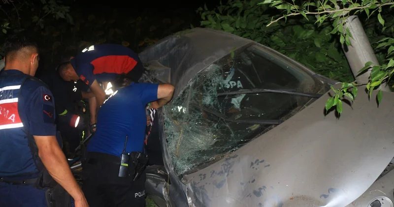Otomobil, yoldan çıkıp tarlaya düştü; 1’i bebek 6 yaralı