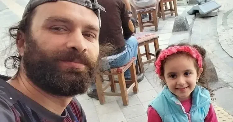 Yürek yakan olay! Baba ve 7 yaşındaki kızı son yolculuğuna uğurlandı