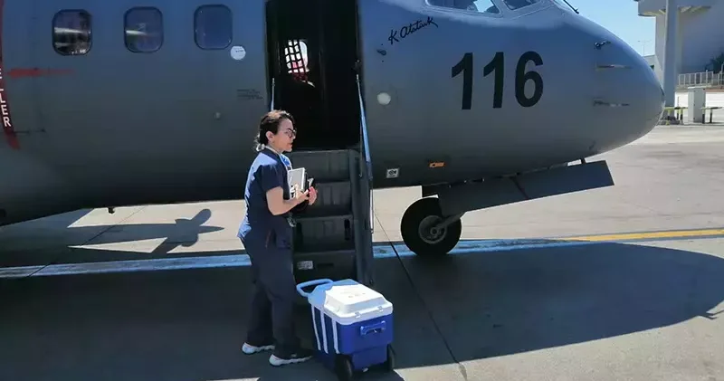 Kalp grefti, Hava Kuvvetleri ne ait uçakla İzmir e ulaştırıldı