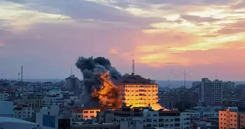 İsrail den Yemen deki Hudeyde Limanı na saldırı