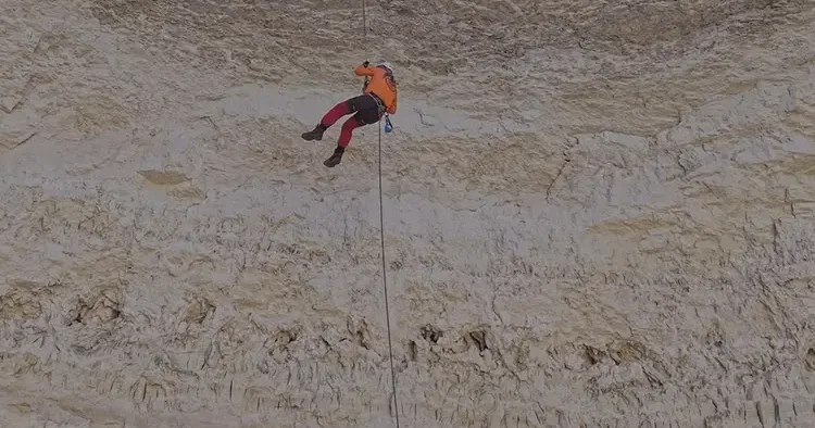 Tehlike her geçen yıl artıyor! Dikkat çeken görüntüler: 33 metre derine indiler