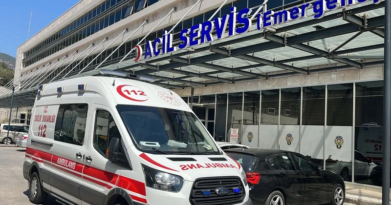 Sakarya da yurtta yedikleri yemekten zehirlenen 19 öğrenci tedavi gördü