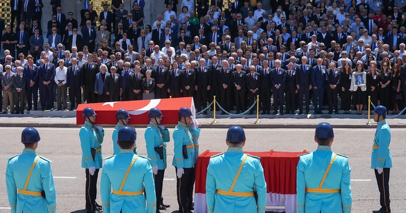 Altan Öymen için Meclis te cenaze töreni düzenlendi