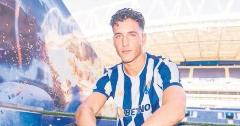 Deniz Kartal’a Gül’ümsedi!