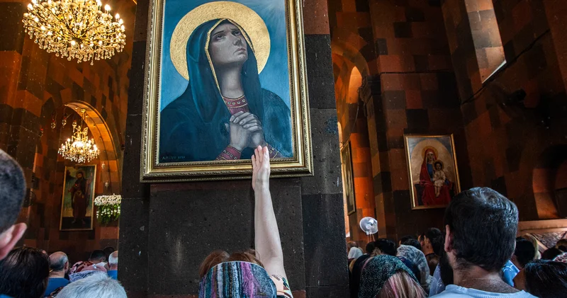 Yerevan’da Surp Asdvadzadzin günü… Agos