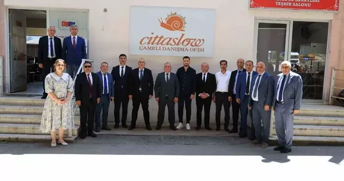 Azerbaycan heyeti Çameli’nin Sakin Şehir süreci hakkında bilgi aldı