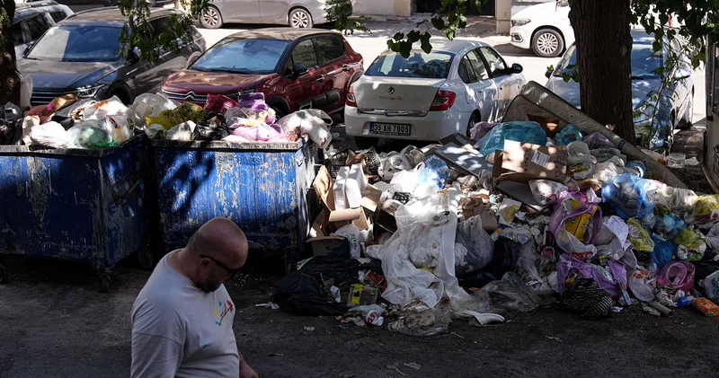 İzmir Buca sakinleri, çöp sorununun çözülmesini bekliyor