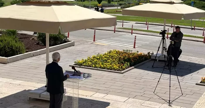 Meclis te olağan dışı an! Tek başına basın toplantısı yaptı! Söyledikleriyse oldukça dikkat çekiciydi…