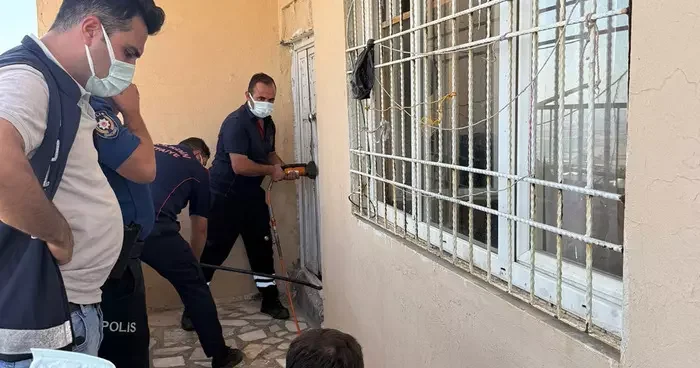 Eve böyle girildi! İki kız kardeş evde ölü bulundu