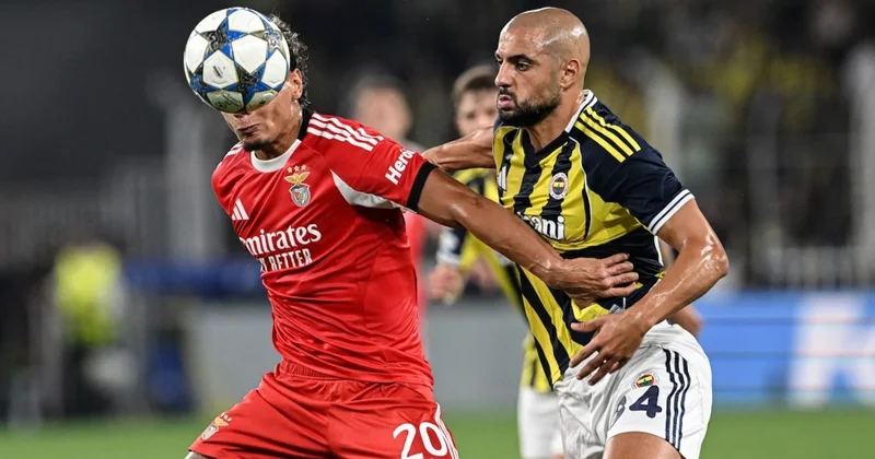 Fenerbahçeli futbolcuya şok protesto Sözcü Gazetesi