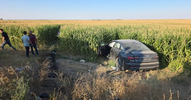Çarpışan araçlar tarlaya savruldu; 7 yaralı Sözcü Gazetesi