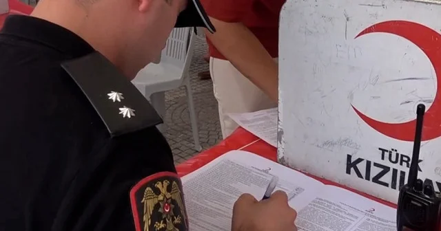 Türk polisinden kan bağışına anlamlı destek VİDEO İZLE