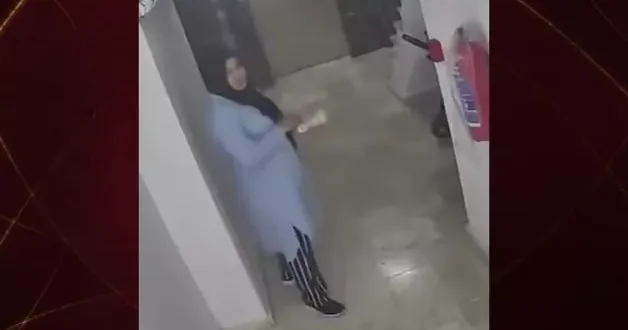Boş eve giren hırsızlar kamerayı görünce arkalarına bakmadan kaçtılar