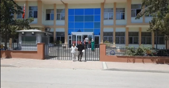Annesini bıçaklayarak öldüren şüpheli, tedavi gördüğü hastanede yaşamını yitirdi Mersin Haberleri
