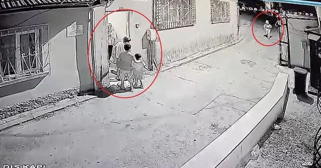 Palyaço kıyafetli kişi mahalleliyi tedirgin etti; çocukların yaşadığı panik kamerada Bursa Haberleri