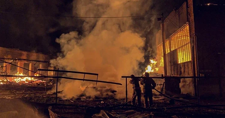 Rusya dan Ukrayna ya 614 İHA ve füzeyle saldırı