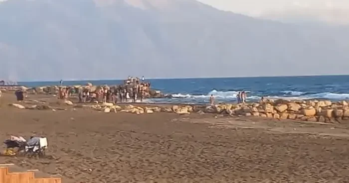 Serinlemek için denize giren 20 yaşındaki genç hayatını kaybetti