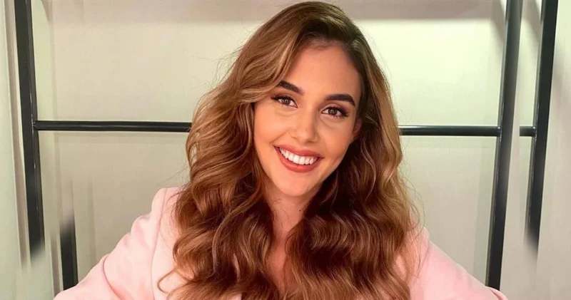 Berfu Yenenler 20 bin lirayı duyunca yolları ayırdı!