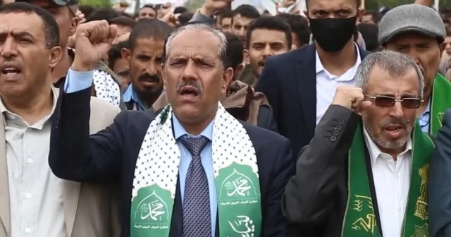 Yemen de binlerce öğrenci ve akademisyen Gazze için bir araya geldi VİDEO İZLE