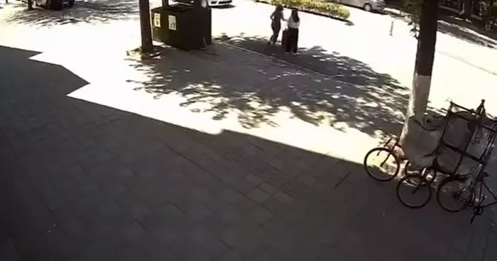 Yayaya yol vermek isterken ortalık karıştı: 8 yaralı
