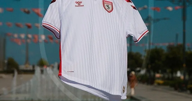 Samsunspor, Panathinaikos deplasmanında beyaz formayla sahaya çıkacak Samsun Haberleri
