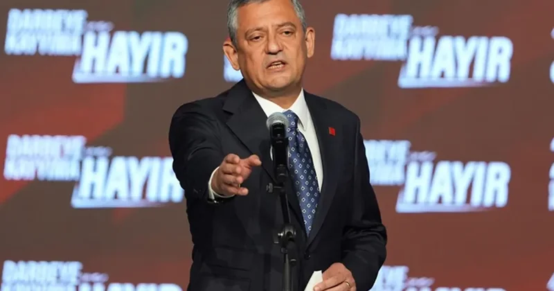 Özel den kurultayda tarihi çağrı: Ben dahil herkes için güvensizlik oyu verin