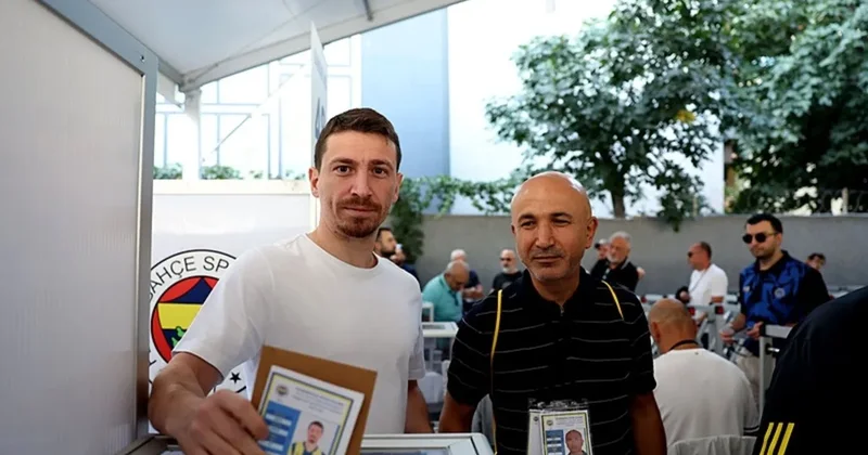 Mert Hakan Yandaş, Fenerbahçe başkanlık seçiminde oyunu kullandı!