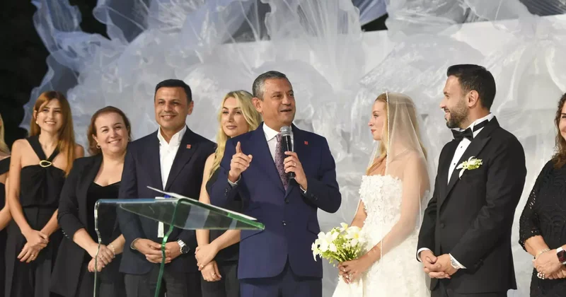 CHP Genel Başkanı Özel, Gökan Zeybek in oğlunun düğününe katıldı