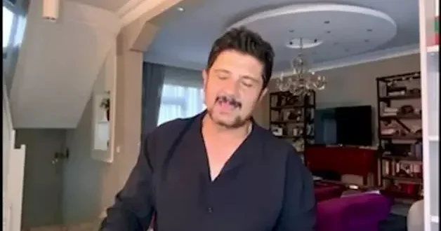 Şarkıcı Kürşat yeni şarkısı Türkiye m ile tüm kalplere dokundu