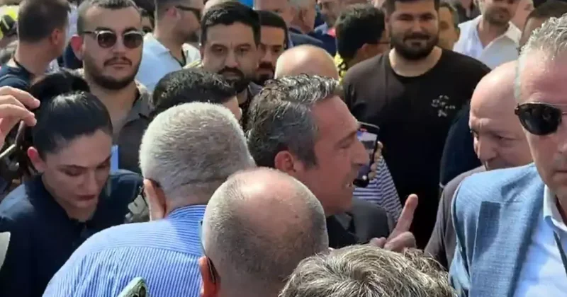 Oy kullanmaya giden Ali Koç un zor anları: Aman, aman..