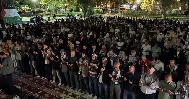 İstanbul Gazze için kunutta buluştu VİDEO İZLE