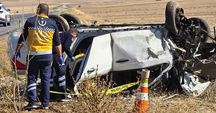 Feci kazada 3 kişi yaşamını yitirdi, 2 kişi yaralandı