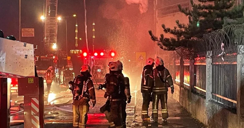 İstanbul da plastik atölyesinde yangın