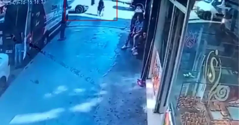 Servis minibüsünün anne ve oğlunun üzerinden geçtiği dehşet anları kamerada