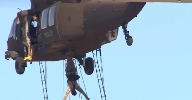 TEKNOFEST te S 70 helikopterinin gösteri uçuşu izleyenleri kendine hayran bıraktı VİDEO İZLE
