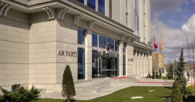 AK Parti de yenilenme rüzgârı: 8 ilde bayrak değişimi Yerel Gündem Haberleri