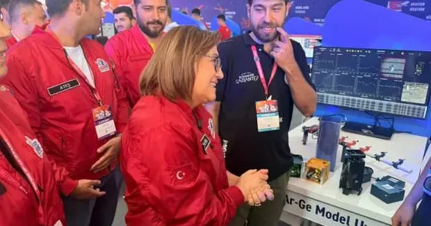 İstanbul haberleri Başkan Şahin den anlamlı TEKNOFEST ziyareti 21 Eylül 2025