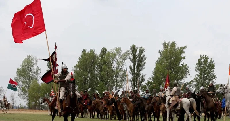 Propaganda mı, gerçek mi? Macaristan da Turan rüzgarı