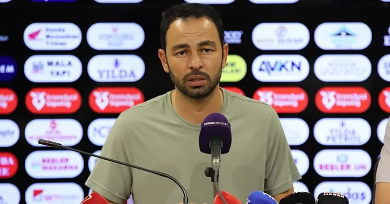 Selçuk İnan: Hakemler maçı değil, kaos ortamını yönetmeye, dengelemeye çalışıyor