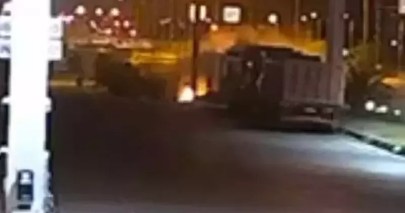Aydın da 3 aracın karıştığı kaza kamerada; 1 ölü, 5 yaralı