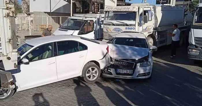 Adıyaman’da, 4 araç bir birine girdi